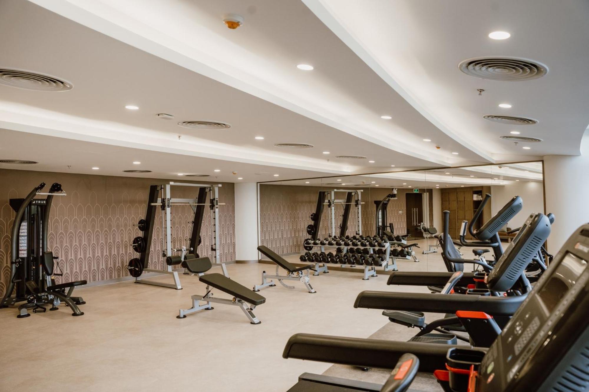 Aquamarine Beachfront Resort & Spa 깜라인 외부 사진