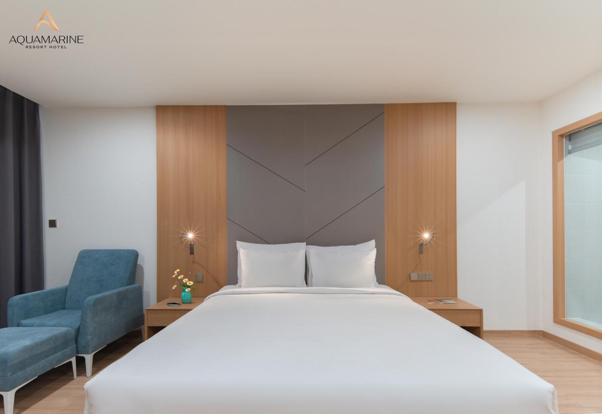Aquamarine Beachfront Resort & Spa 깜라인 외부 사진