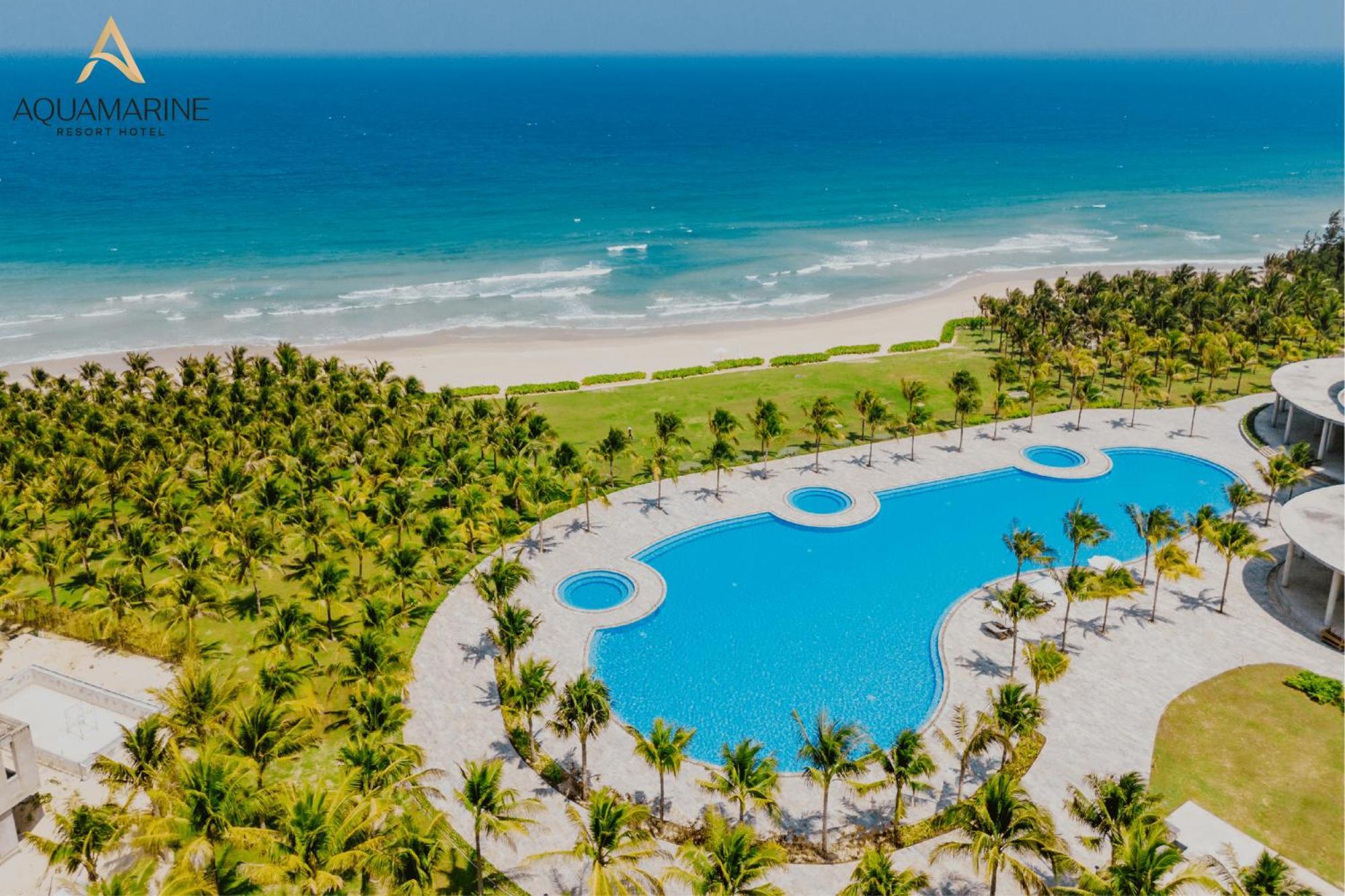 Aquamarine Beachfront Resort & Spa 깜라인 외부 사진