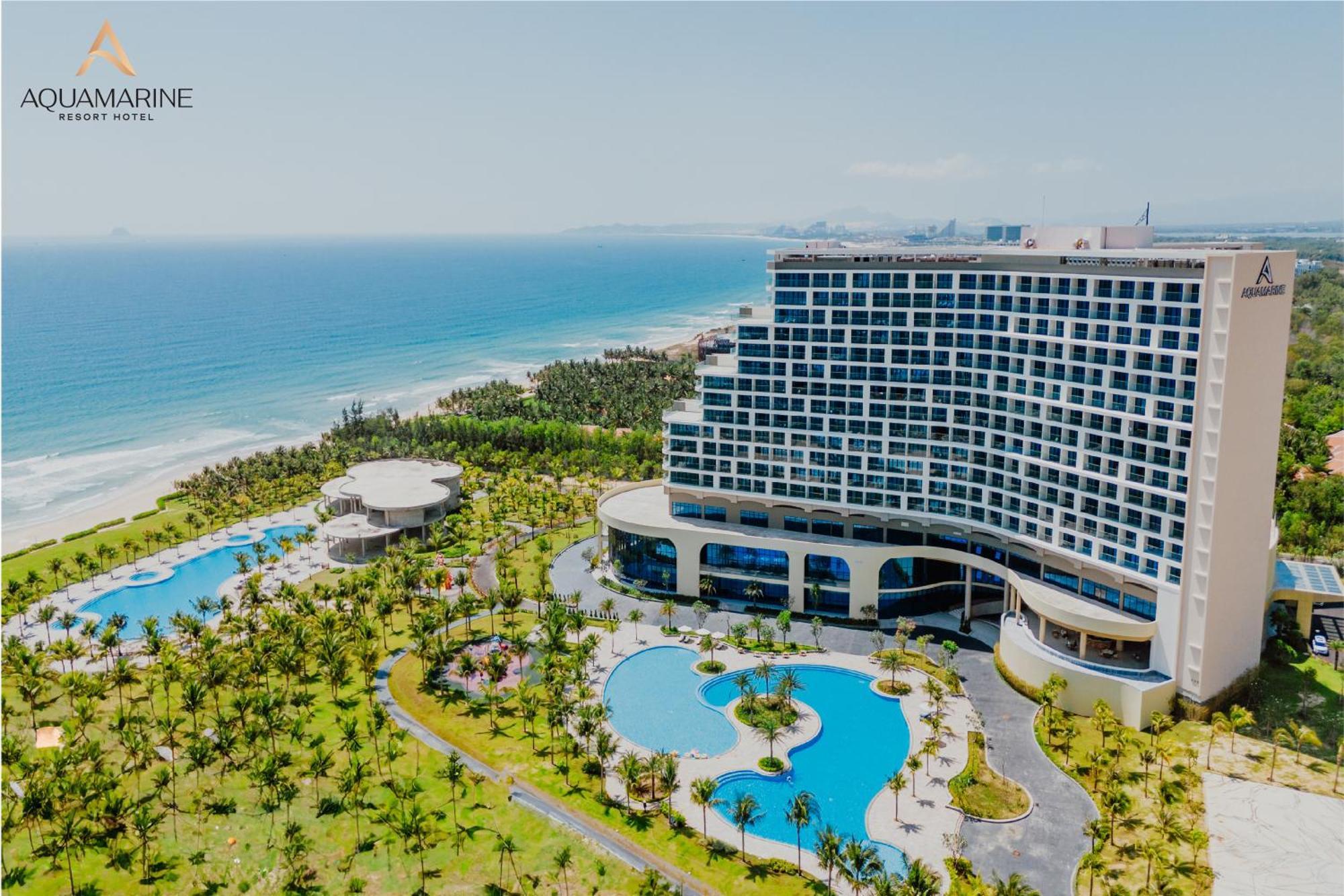 Aquamarine Beachfront Resort & Spa 깜라인 외부 사진