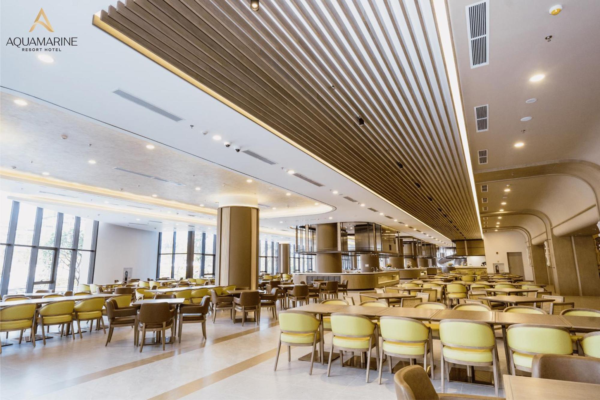 Aquamarine Beachfront Resort & Spa 깜라인 외부 사진