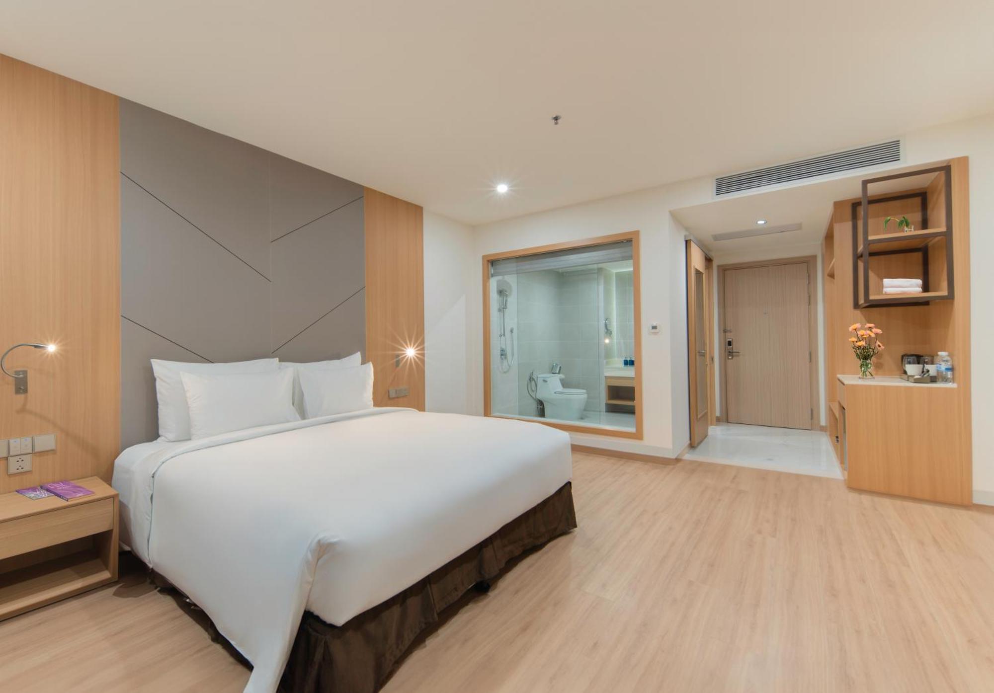 Aquamarine Beachfront Resort & Spa 깜라인 외부 사진